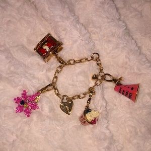 GOLD JUICY COUTURE CHARM BRACELET